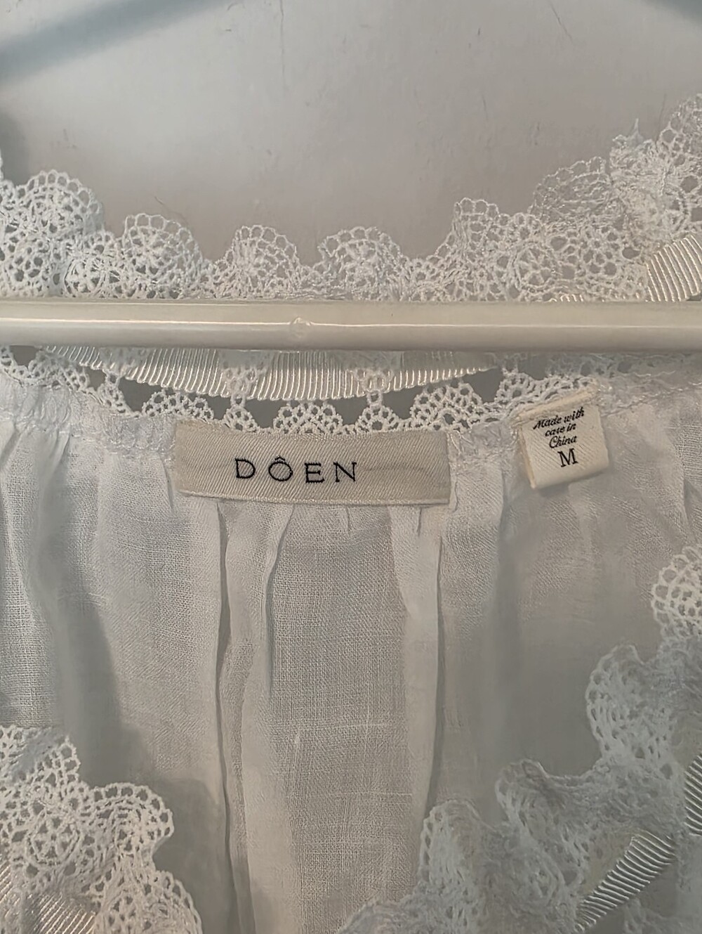 Women's White Blouse - DÔEN Marinette Vintage Inspired Peasant Embroidery Size M - Picture 10 of 13